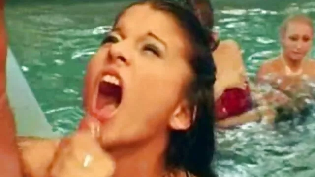 Los chicos decidieron intentar follarse por mamas reales xxx el culo