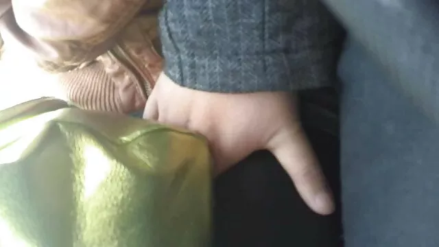 Transexual se folla el culo cojiendo con la mama de mi mejor amigo con una polla gruesa de goma
