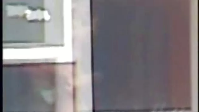 Jóvenes hermosas hija folla a mama lesbianas insertan un consolador en el anal y follan