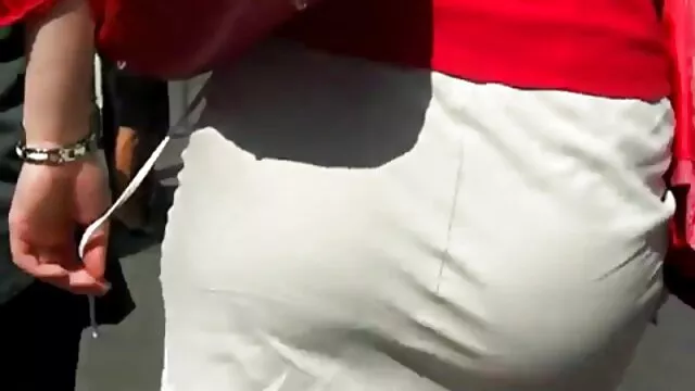 Un montón de tíos se montan una orgía loca porno masaje a mama