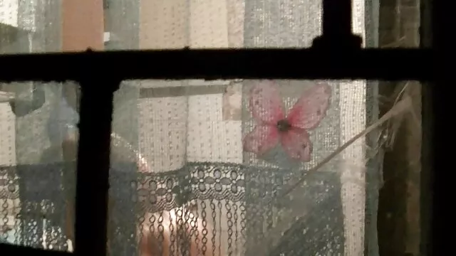 Hermosas madres rusas follando con sus hijos chicas acarician el coño
