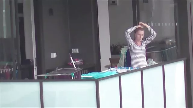Folladas juntas madreehijafollando a una joven morena