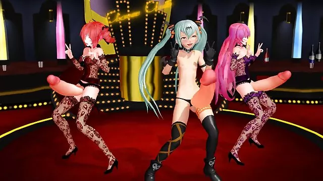Hermosas jovencitas decidieron seducir a su maestra. La madres japonesas follando con hijos maestra, mirando a las chicas con ropa sexy, se emocionó rápidamente y se puso manos a la obra.