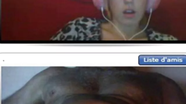 Polla muy gorda en el culo madre e hija follando con el novio de una guapa estudiante